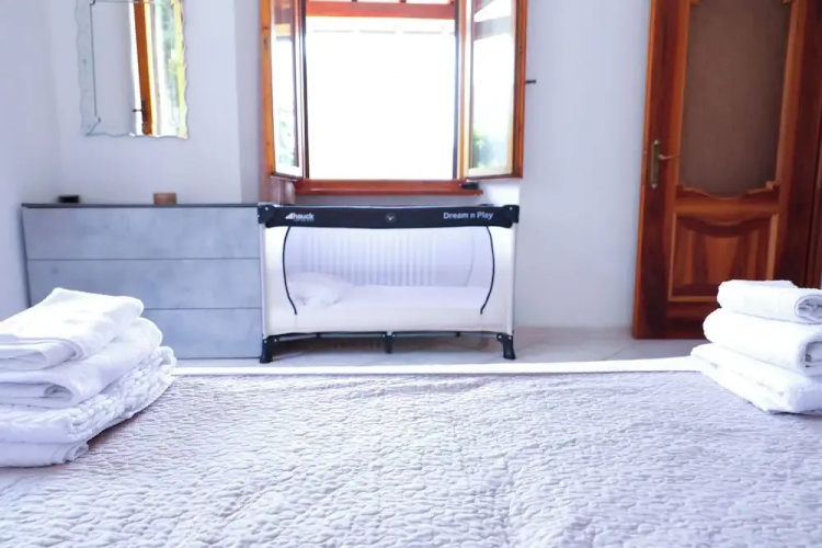 Apartment in Villa Between Como and Switzerland