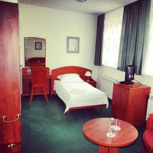 Hotel Wkra