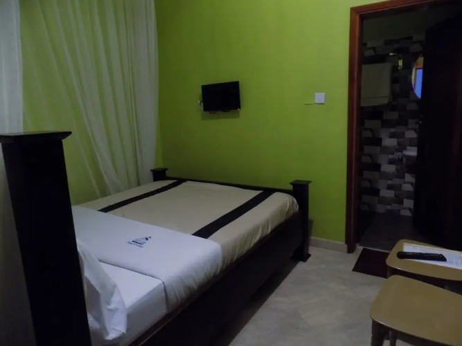Elegant Motel