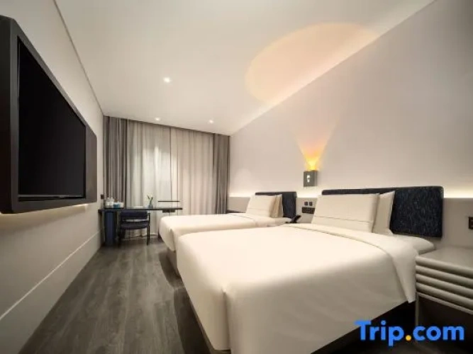 Premium Twin room