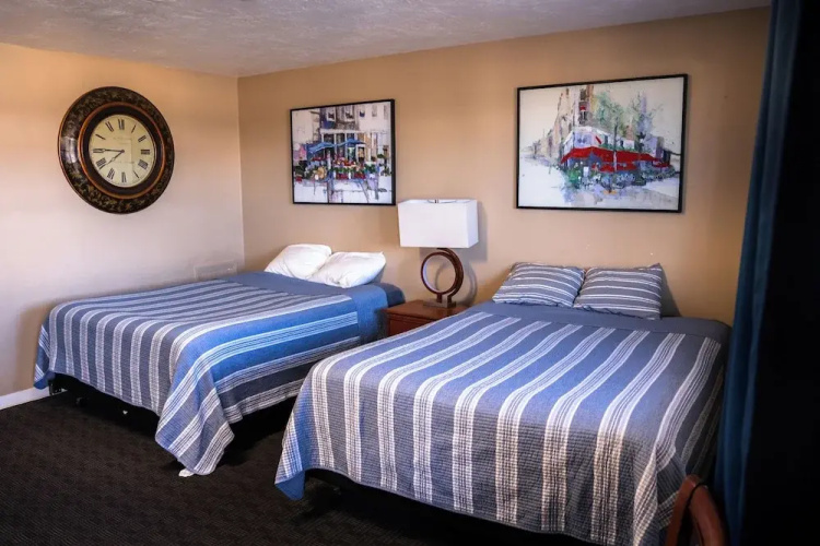 Yellowstone Motel