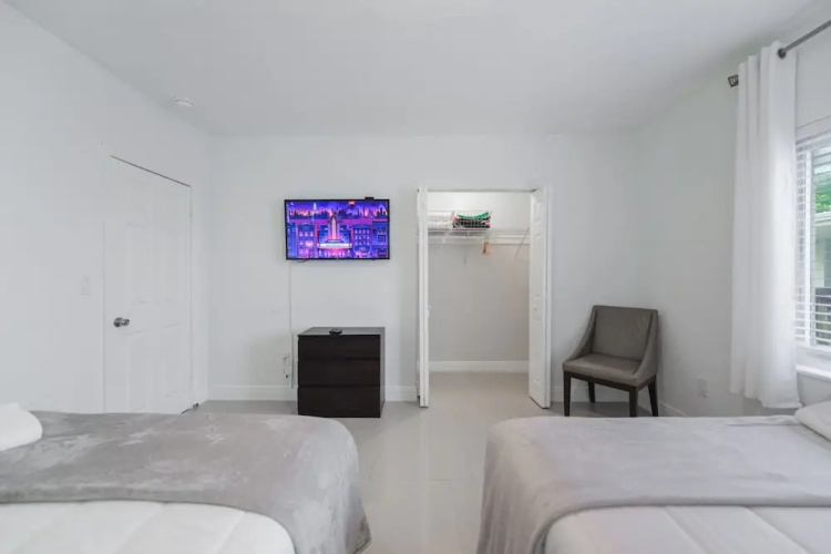 Peaceful Comfort: Comfortable Miami Home