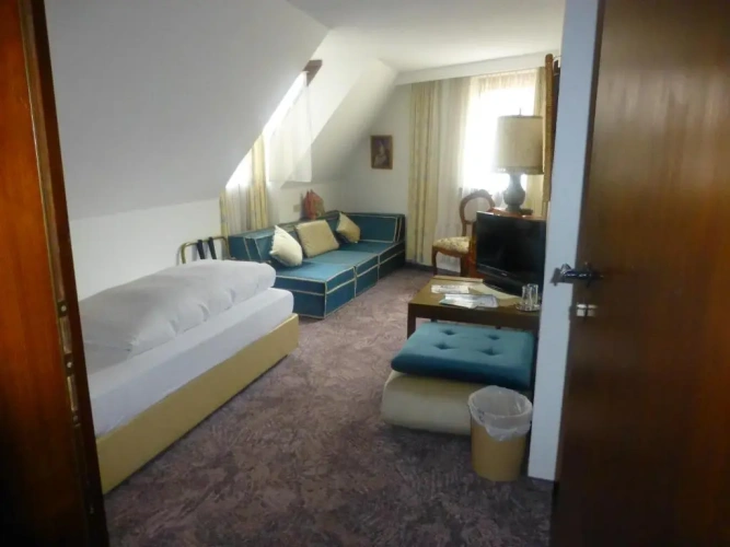Standard Single room