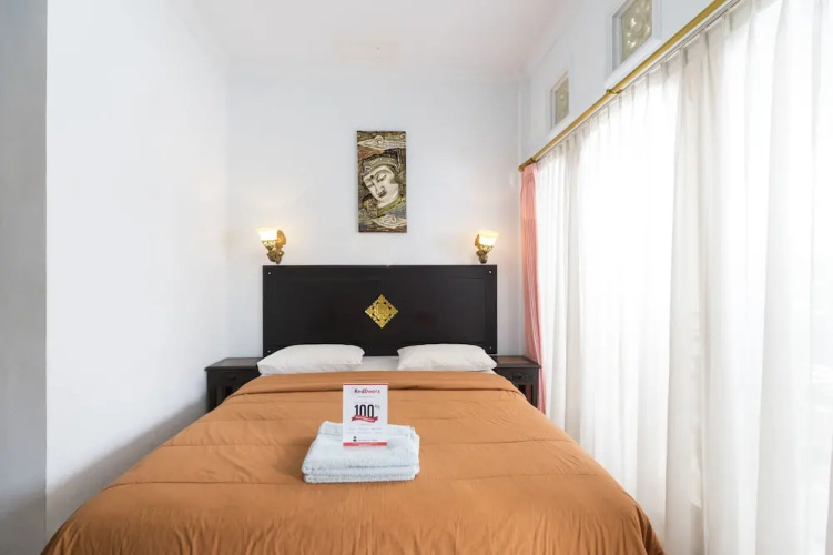 RedDoorz @ Sanur Bali Beach