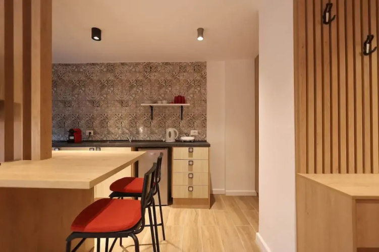 Grandstay Studios 102