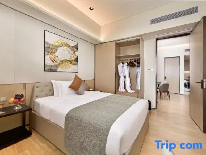 Quadruple Family Suite