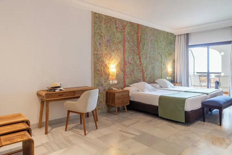 Superior room with ocean view