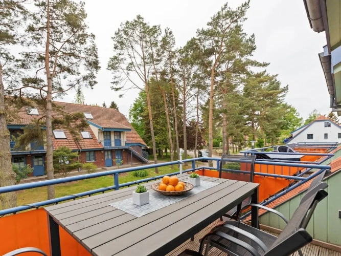 Apartment with balcony