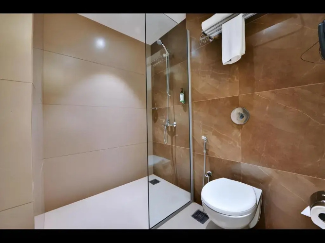 Click Hotel Pithampur