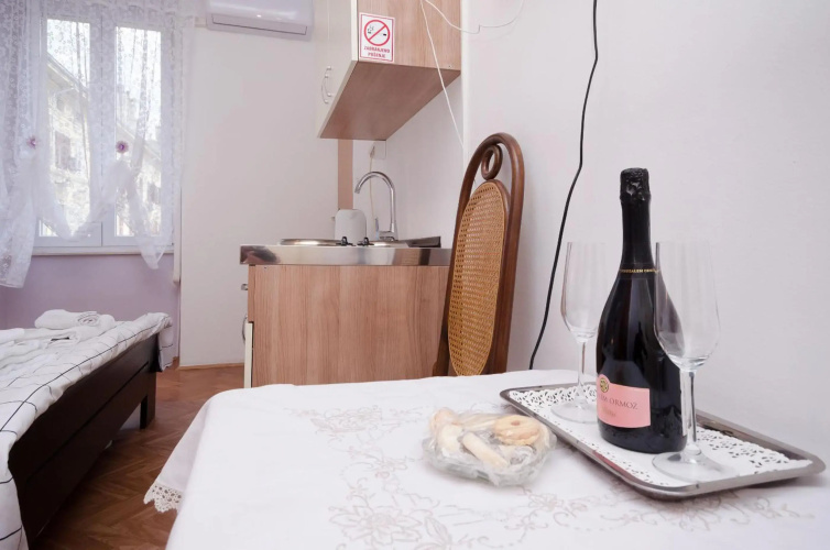 Studio apartman Bulesic