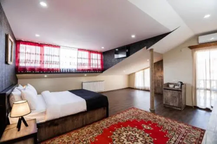 Amir Hotel