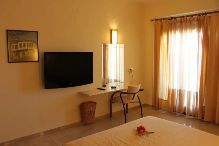 Athorama Hotel