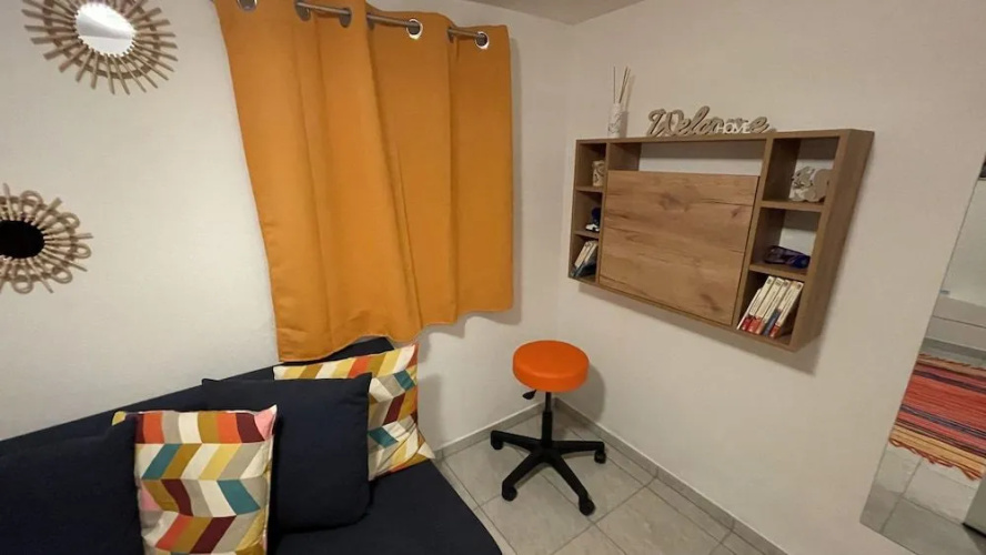 Cozy Furnished Basement Apartment