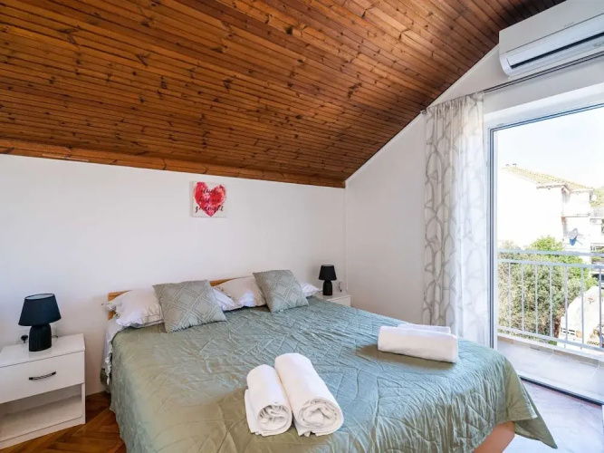 Apartment Dorica - Two Bedroom Apartment With Terrace