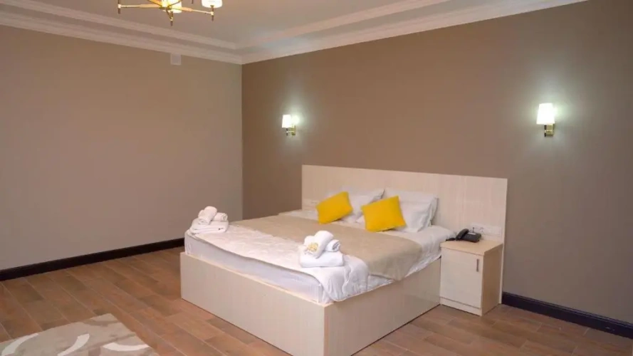 2 Bedrooms Apartment
