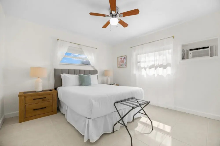 Sunset Inn - Hallandale Beach