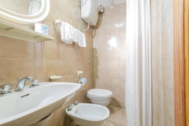 Economy Twin room