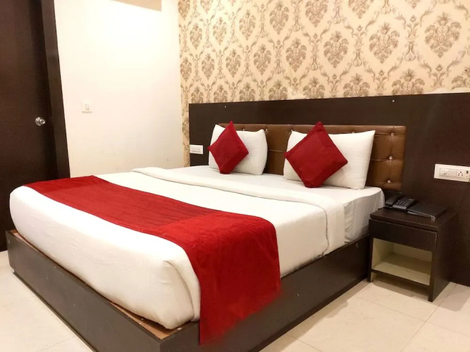 Hotel E Suites