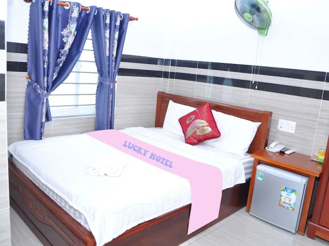 Lucky Hotel