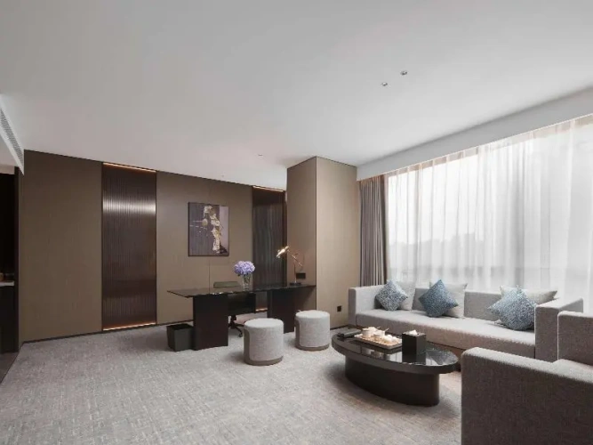 Deluxe Double Suite