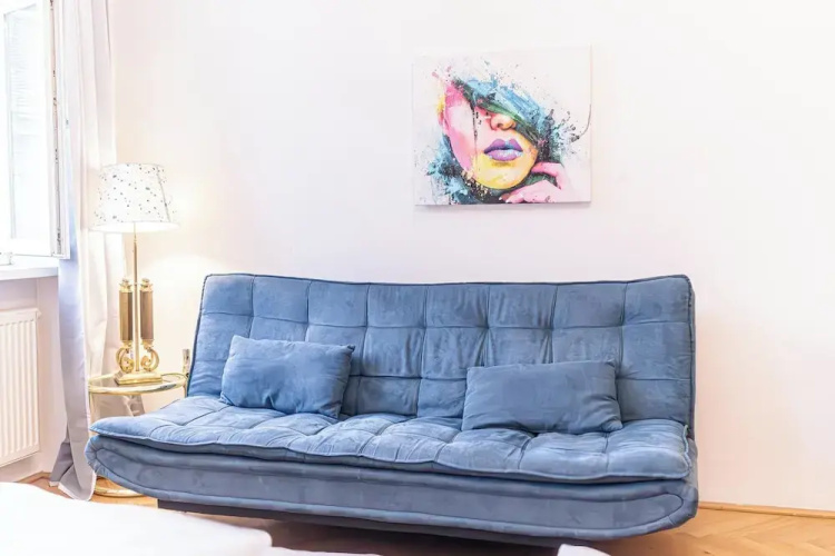 Simple 2 Bedroom Apartment with WiFi