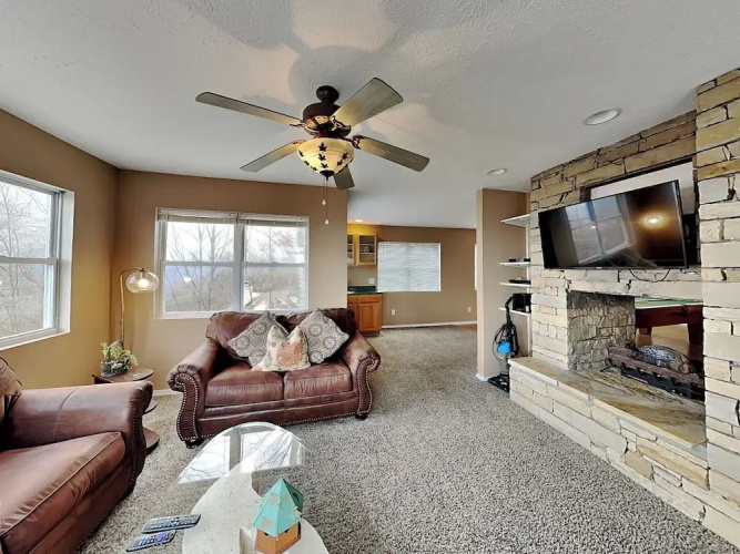 Brown Bear Chalet by Jackson Mountain Rentals