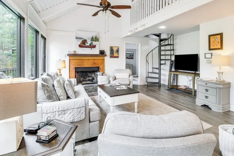 2 Bedrooms Cottage