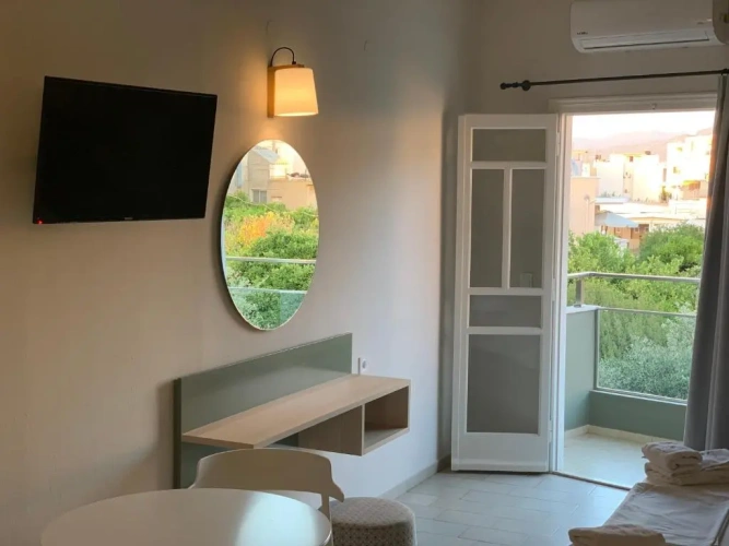 Standard Triple room with balcony
