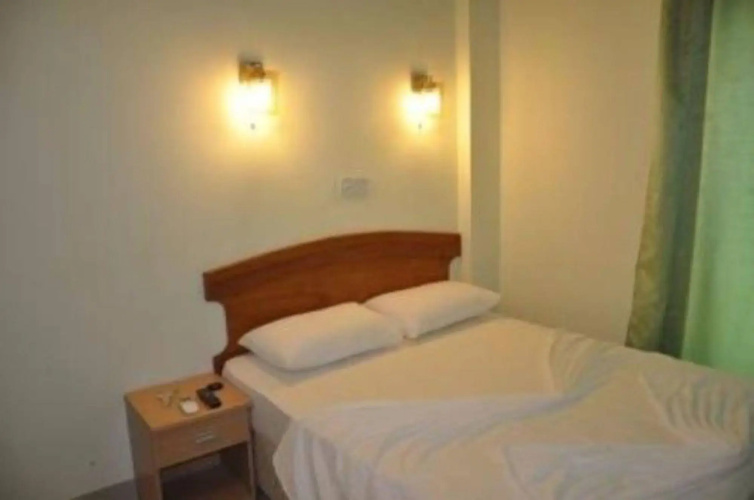 Kaani Lodge