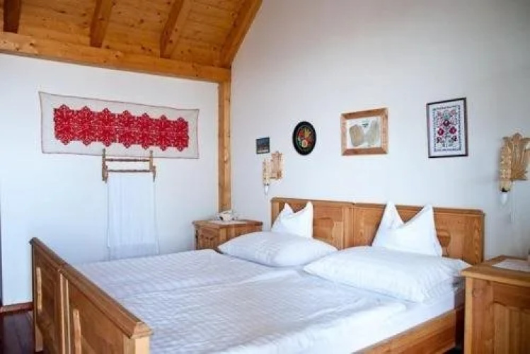 Bagolyvr Inn