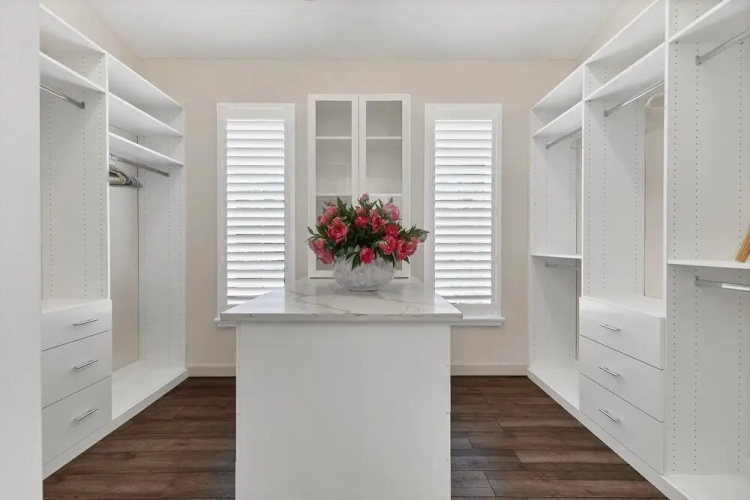 1217 Spoonbill Drive