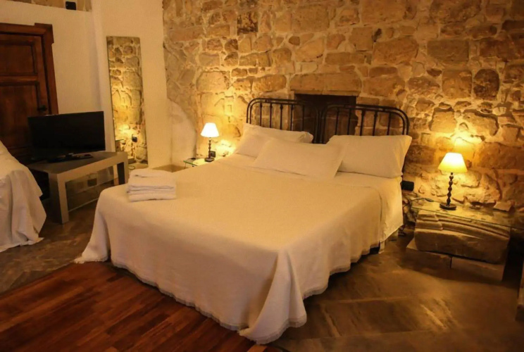 Chiesa Greca B&B Suites