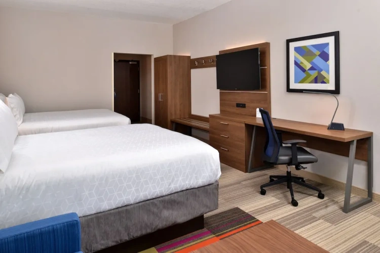 Quadruple Suite