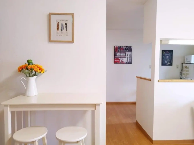 2 Bedrooms Apartment