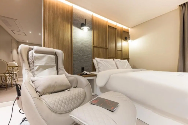 Superior Suite