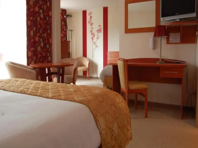 Standard Double Suite
