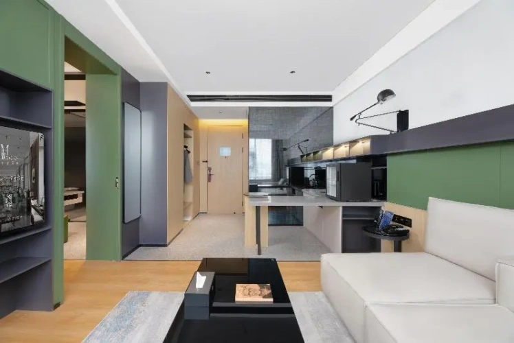 Deluxe Suite
