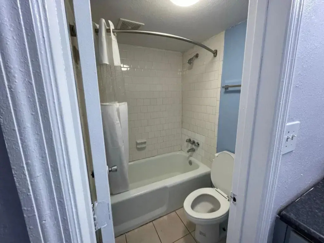 Budgetel Inn & Suites