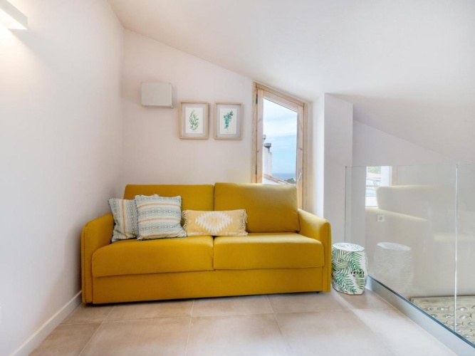 3 Bedrooms Apartment