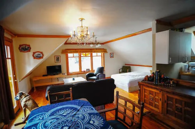 Kaslo Manor Lodge
