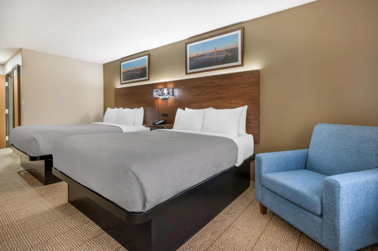 Quality Inn & Suites Rockport - Owensboro North (GOLD AWARD WINNER)
