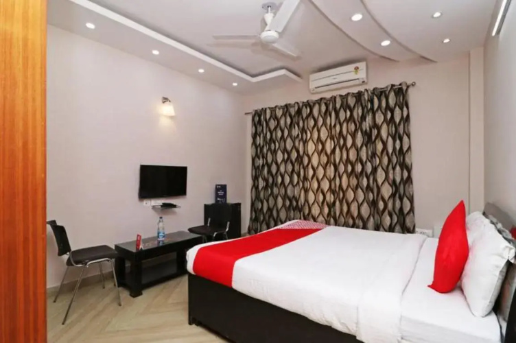 Alarians Residency