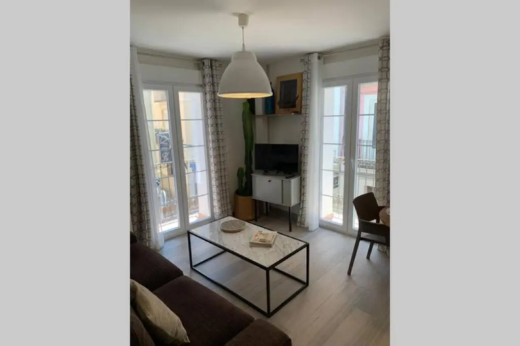 céntrico apartamento La Llum 1A