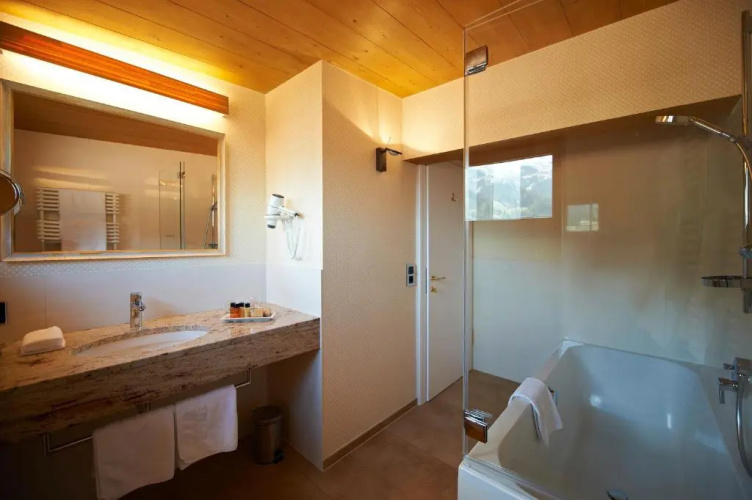 Hotel Alpenland