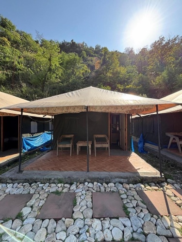 Standard Single room with balcony and with mountain view