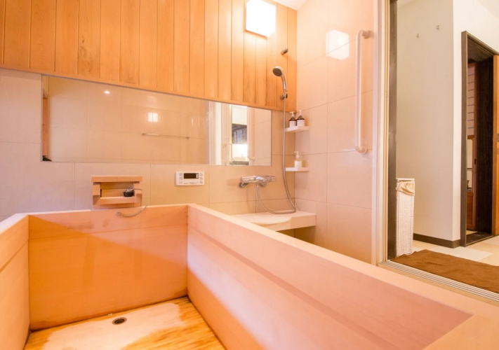 Le Machiya Rokkaku Suite