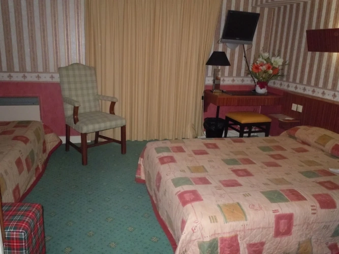 Standard Triple room