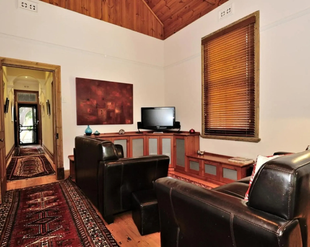 Pure Gold - Heritage 2 bedroom terraced cottage