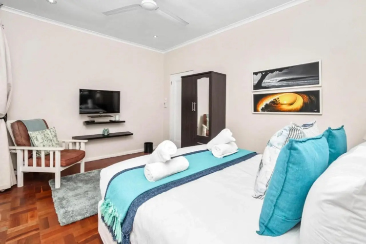 Atlantic Sunsets Camps Bay Villa with Ocean Views