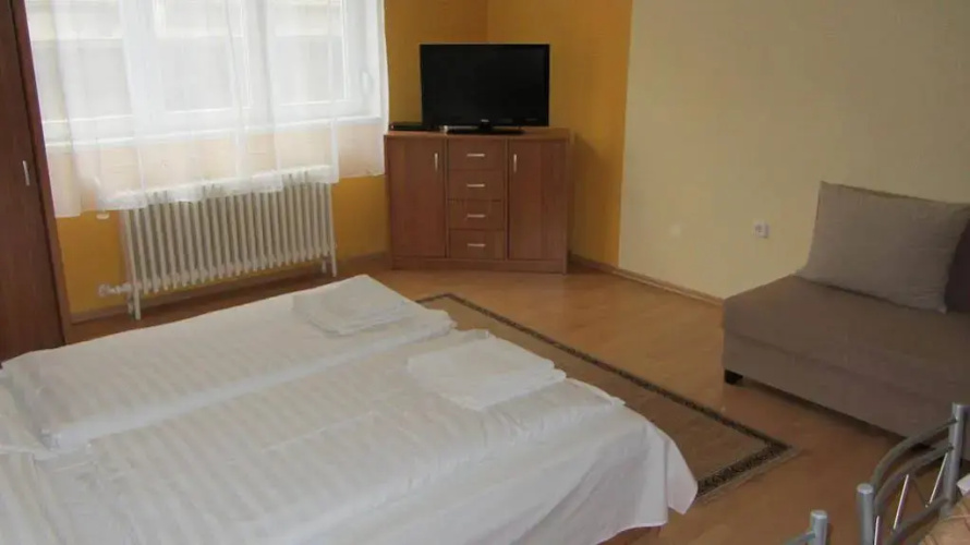 Jolie Apartman
